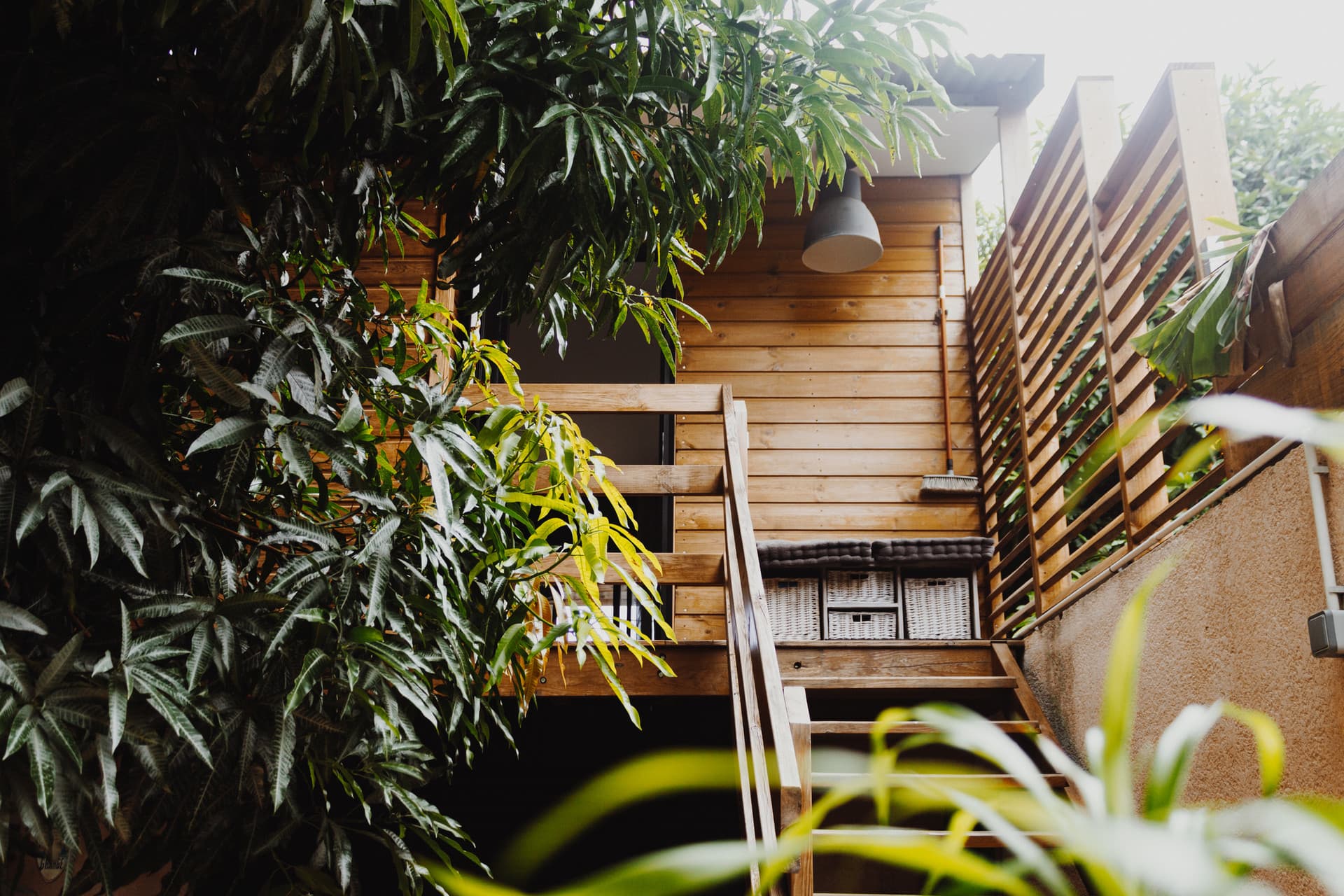 Villa Carrosse — Escalier extérieur végétalisé