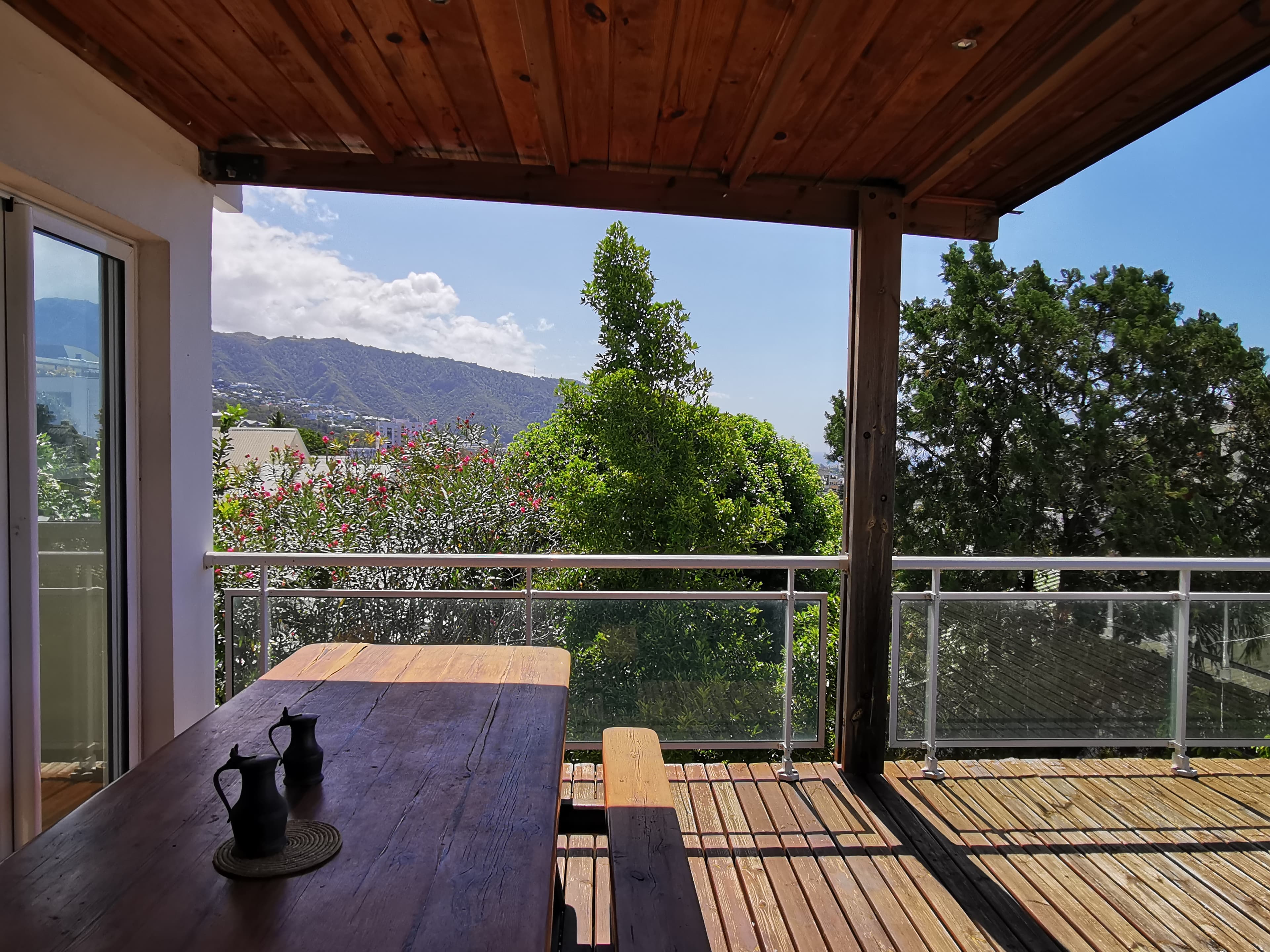 Maison style SATEC - Saint-Denis — photo 1